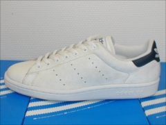 スタンスミス（STAN SMITH）