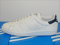 スタンスミス（STAN SMITH）