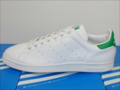 スタンスミス（STAN SMITH） 