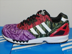 アディダス ZX7000 BLACK SCALE